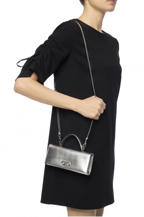 Branded shoulder bag, zdjęcie 2 Branded shoulder bag od Salvatore Ferragamo